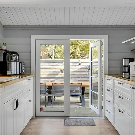 3 Bedroom Gorgeous In 펜션