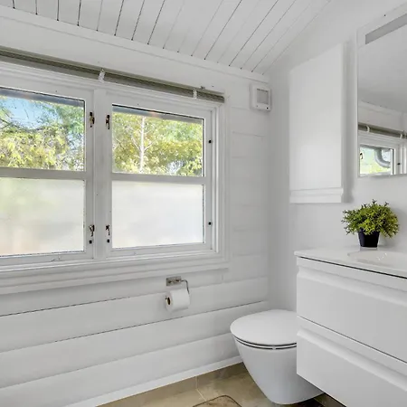 3 Bedroom Gorgeous In 길렐라이에