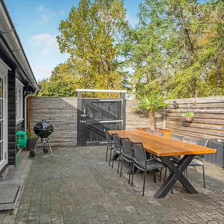 펜션 3 Bedroom Gorgeous In
